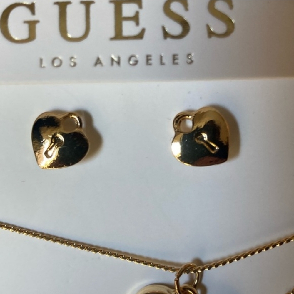 GUESS Gold and Red Heart Jewelry Set 3 NECKLACE 1 EARRING - Picture 7 of 8